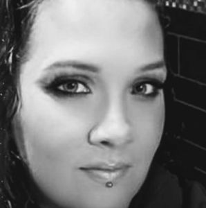 Meet your Posher, Lorena